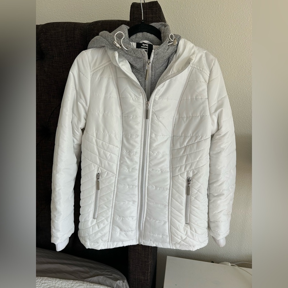 White Hooded Puffer Jacket